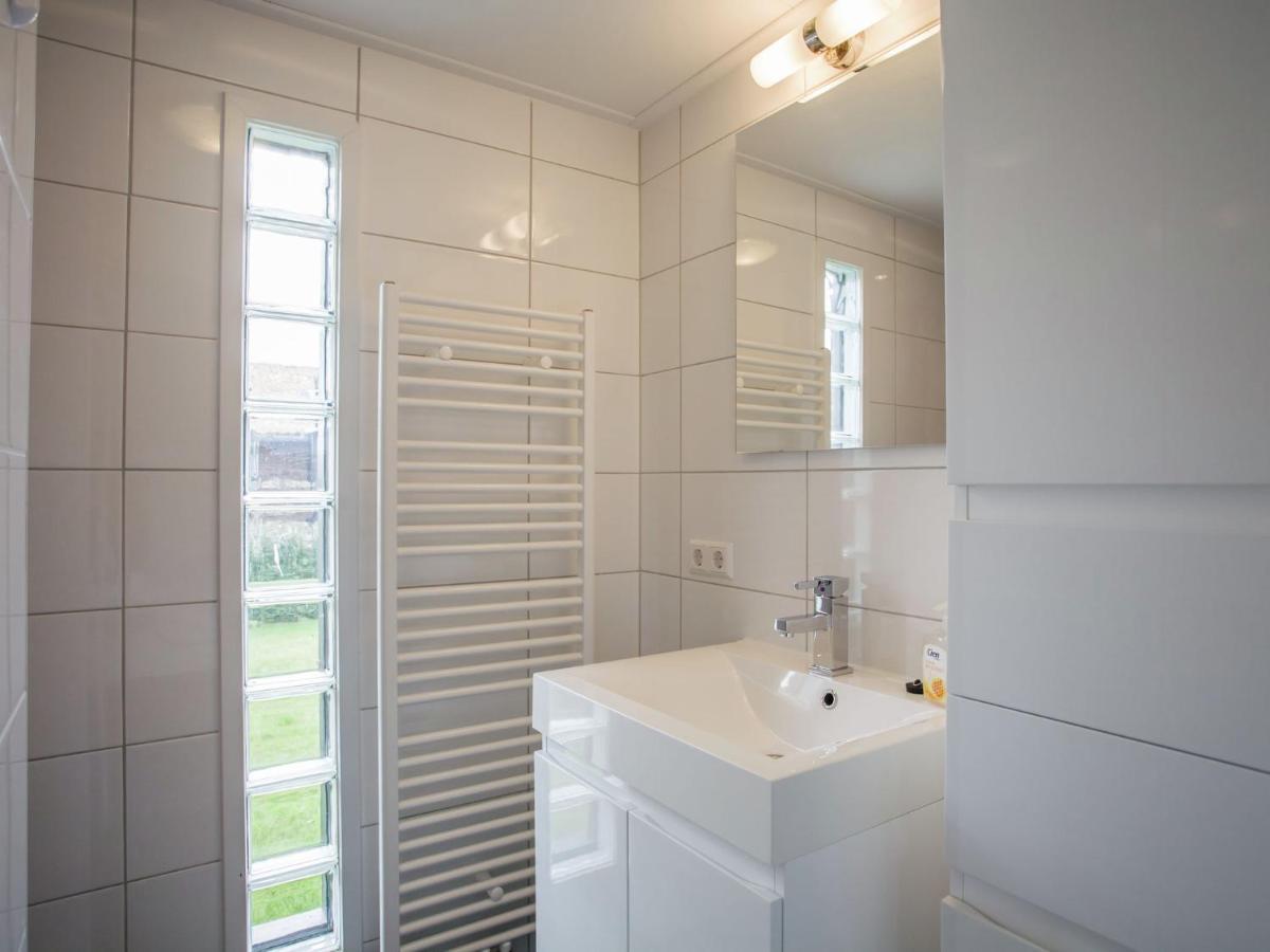 Holiday Home In Kattendijke With Terrace المظهر الخارجي الصورة
