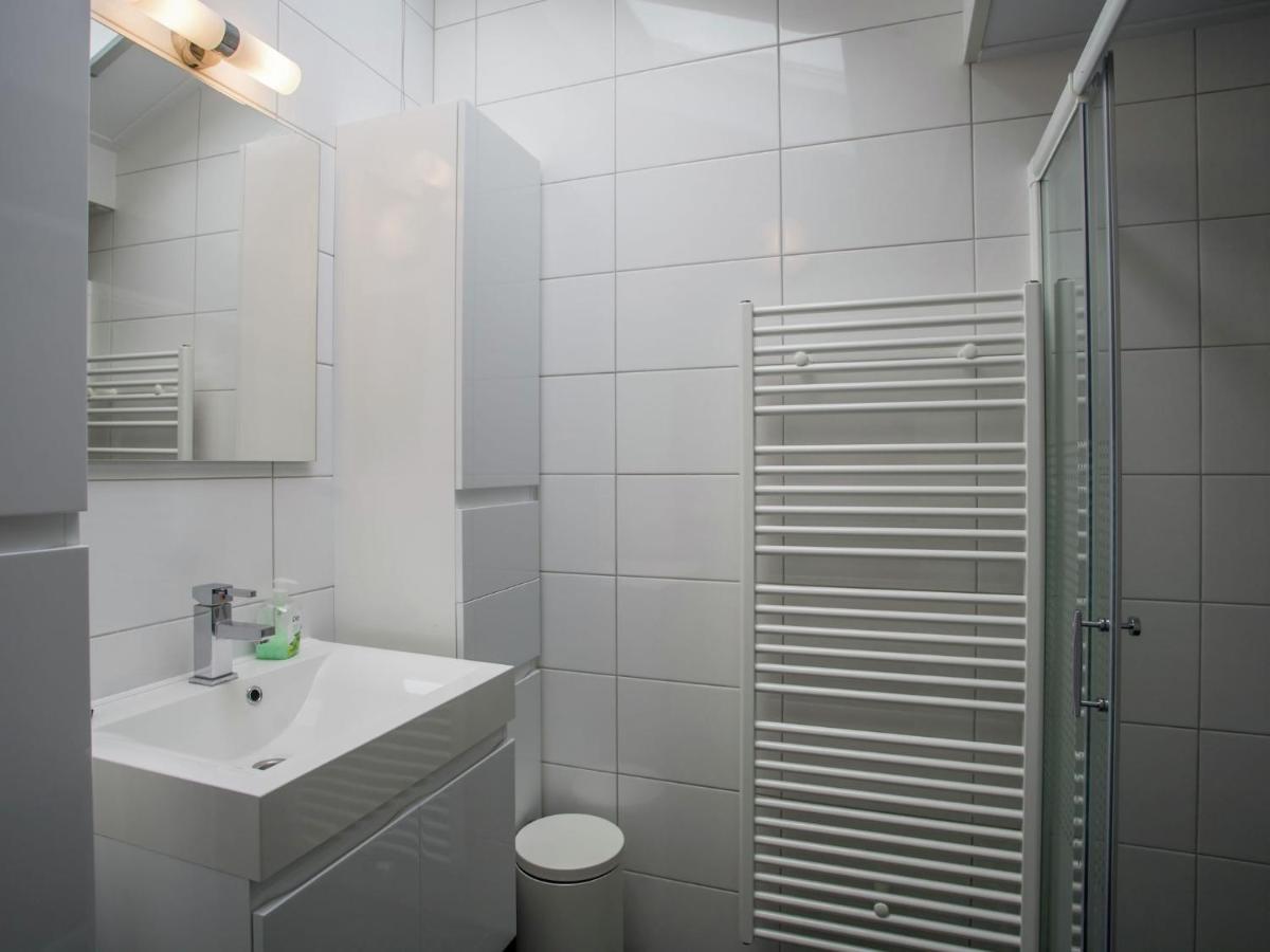 Holiday Home In Kattendijke With Terrace المظهر الخارجي الصورة